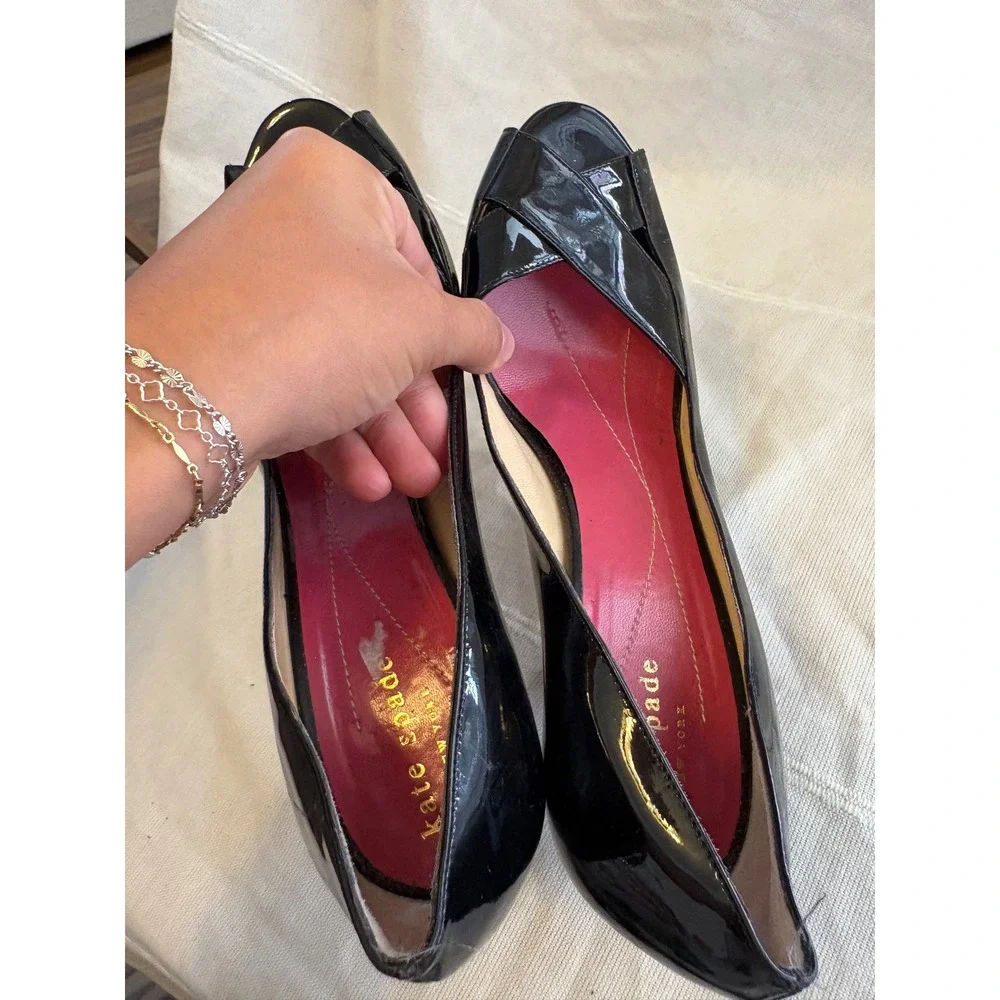 Kate Spade Black Patent Leather Peep Toe‎ Pumps Heels Made in Italy Size 7.5B